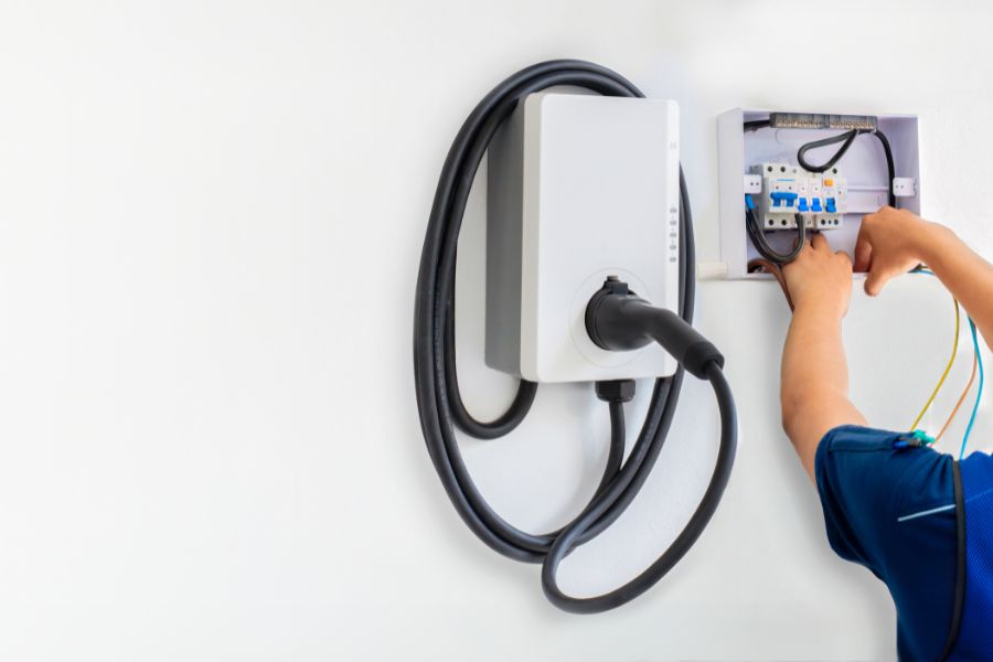 EV Extension Cable vs Fixed Charger: When You Really Need One