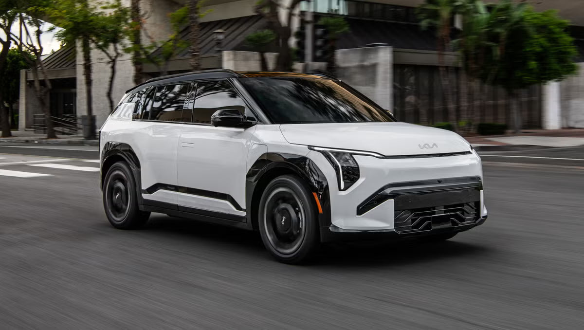 Kia EV3 Range Explained: How a Boxy EV Reaches 320 Miles