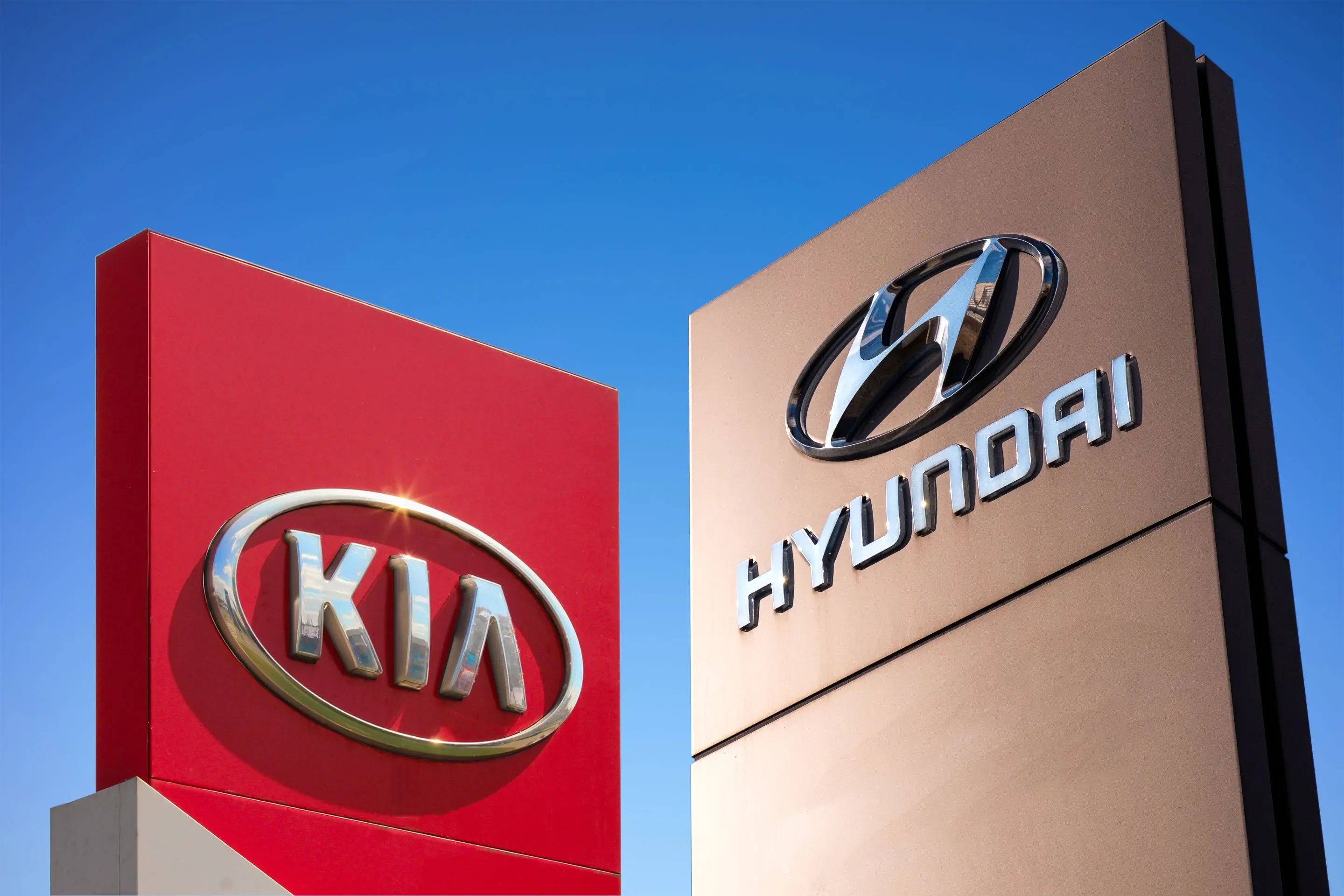 Hyundai-and-Kia-logos