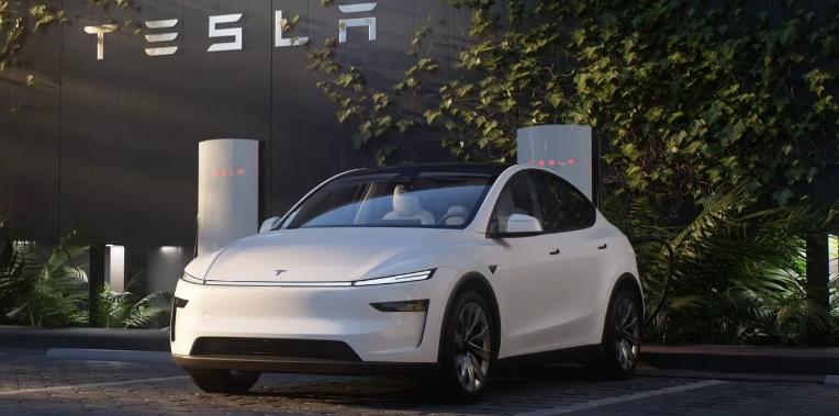 Tesla Model Y 2025