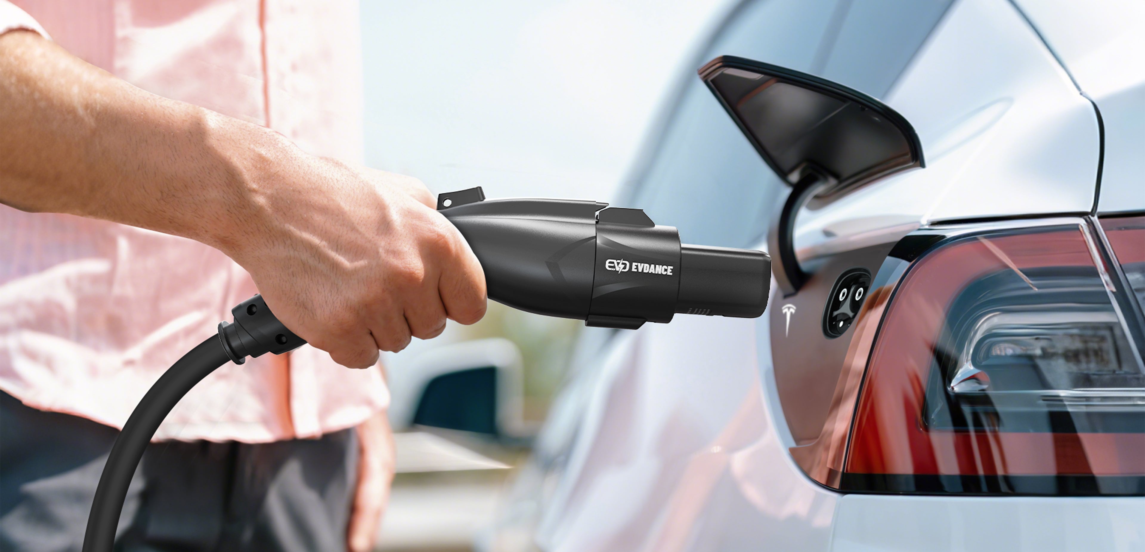 Adapters - SAE J1772 To NACS(Tesla)