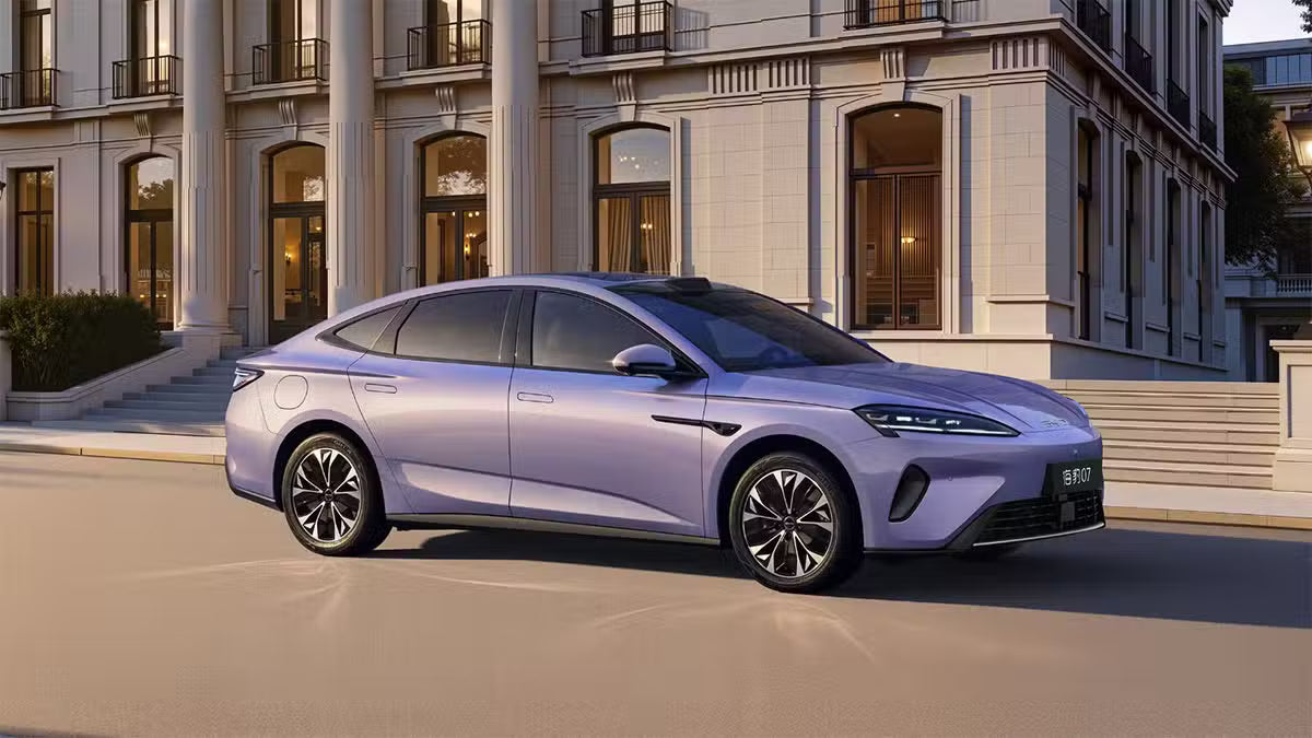 BYD Targets 1.5 Million Overseas Sales Despite Recent Profit Decline