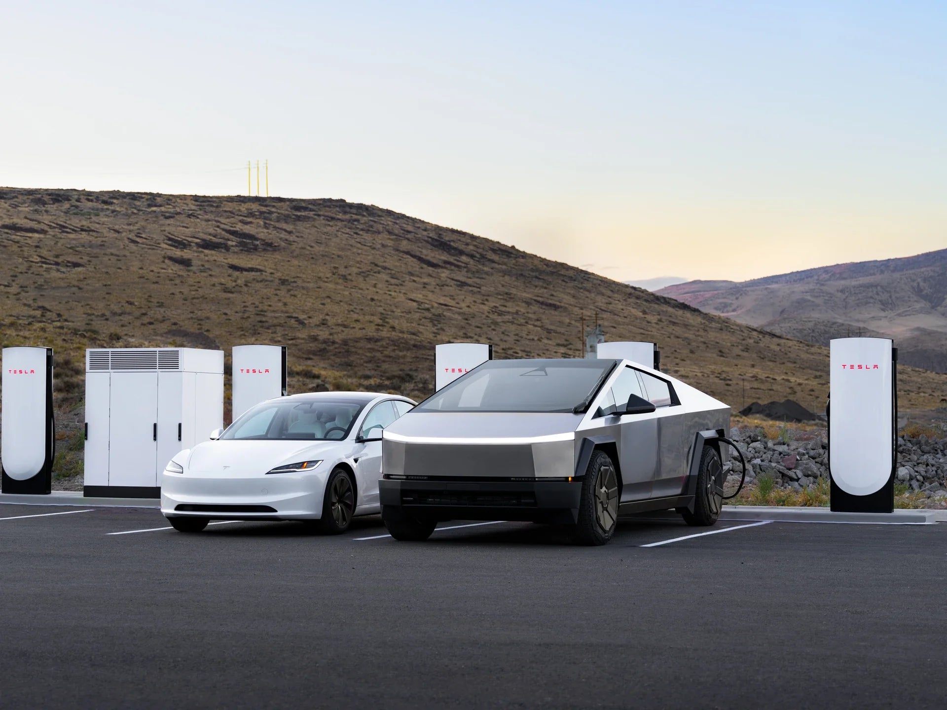 U.S. EV Fast-Charging Expansion Hit a Record in 2025 Despite Slower EV Sales