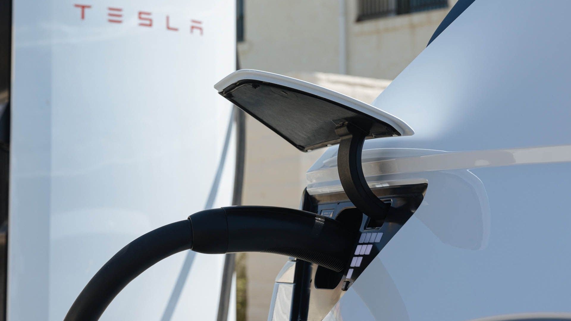 Hyundai 400 Kw charging