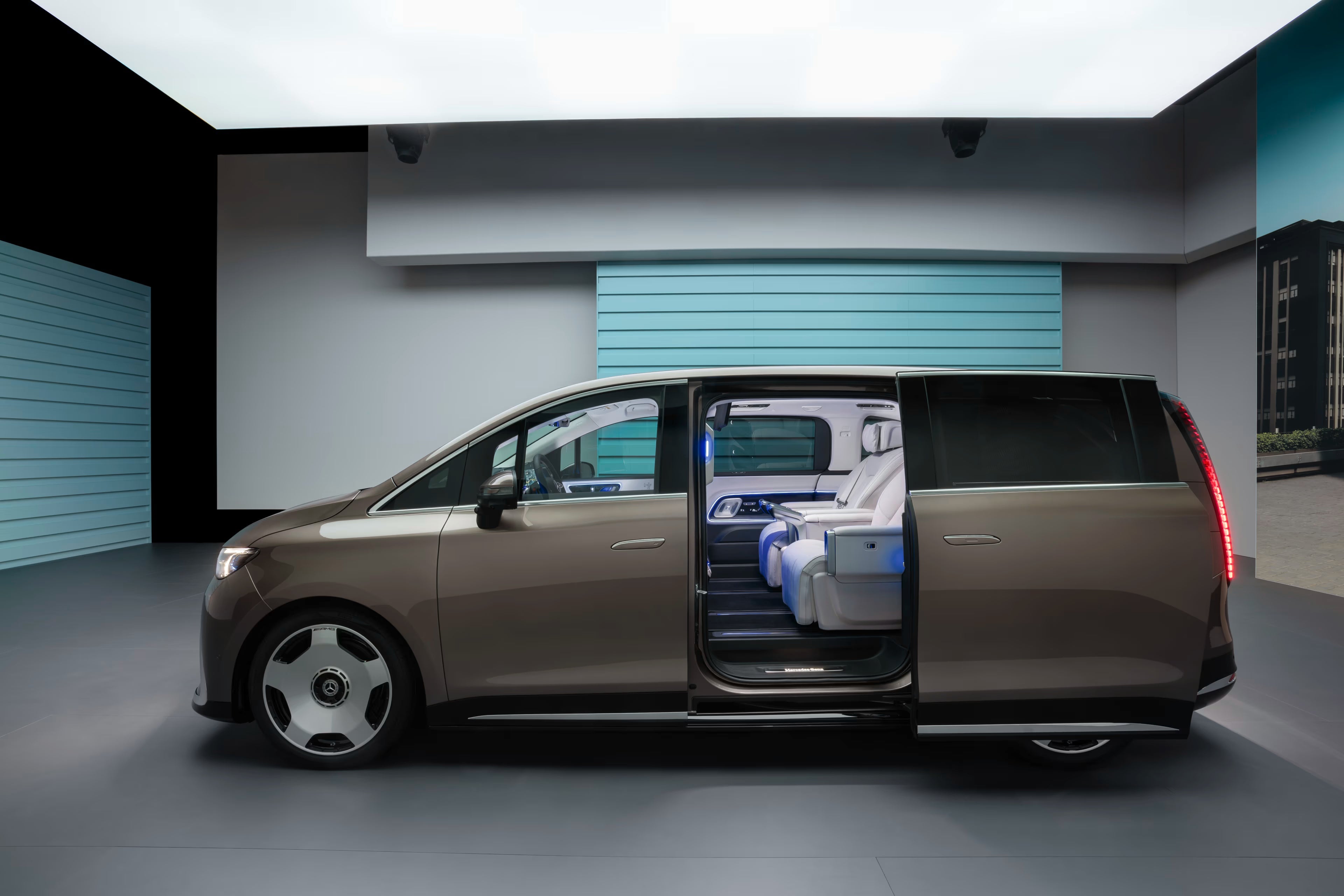 Mercedes VLE Electric Van: Specs, Range, and U.S. Market Prospects