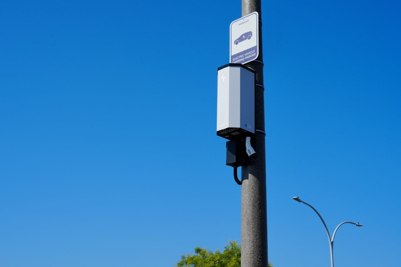 Voltpost Air Lamppost Charger