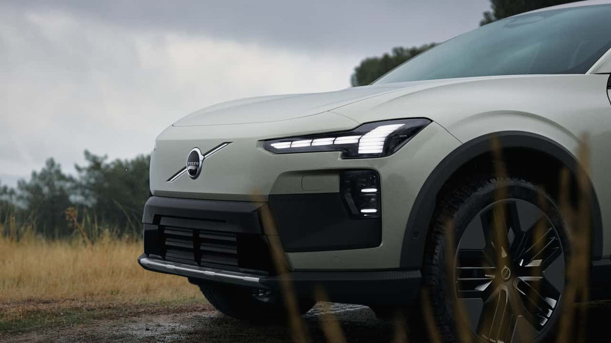 Volvo Is Reinventing Plug-In Hybrids to Drive More Like Electric Cars ...